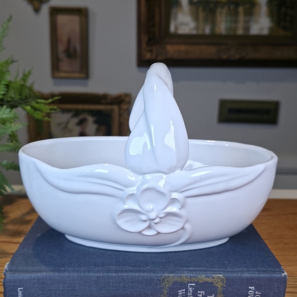 Vintage Other - Vintage Amram’s White Ceramic Basket Twisted Handle Made in Italy Floral 9x6x6"
